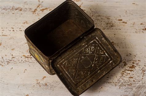 vintage metal box